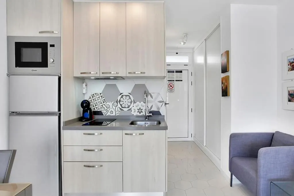 Alexander Apartment Playa De Las Americas ספרד